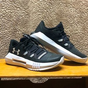Under Armour Block City Volleyball Shoes  Black/White Women’s Size 8.